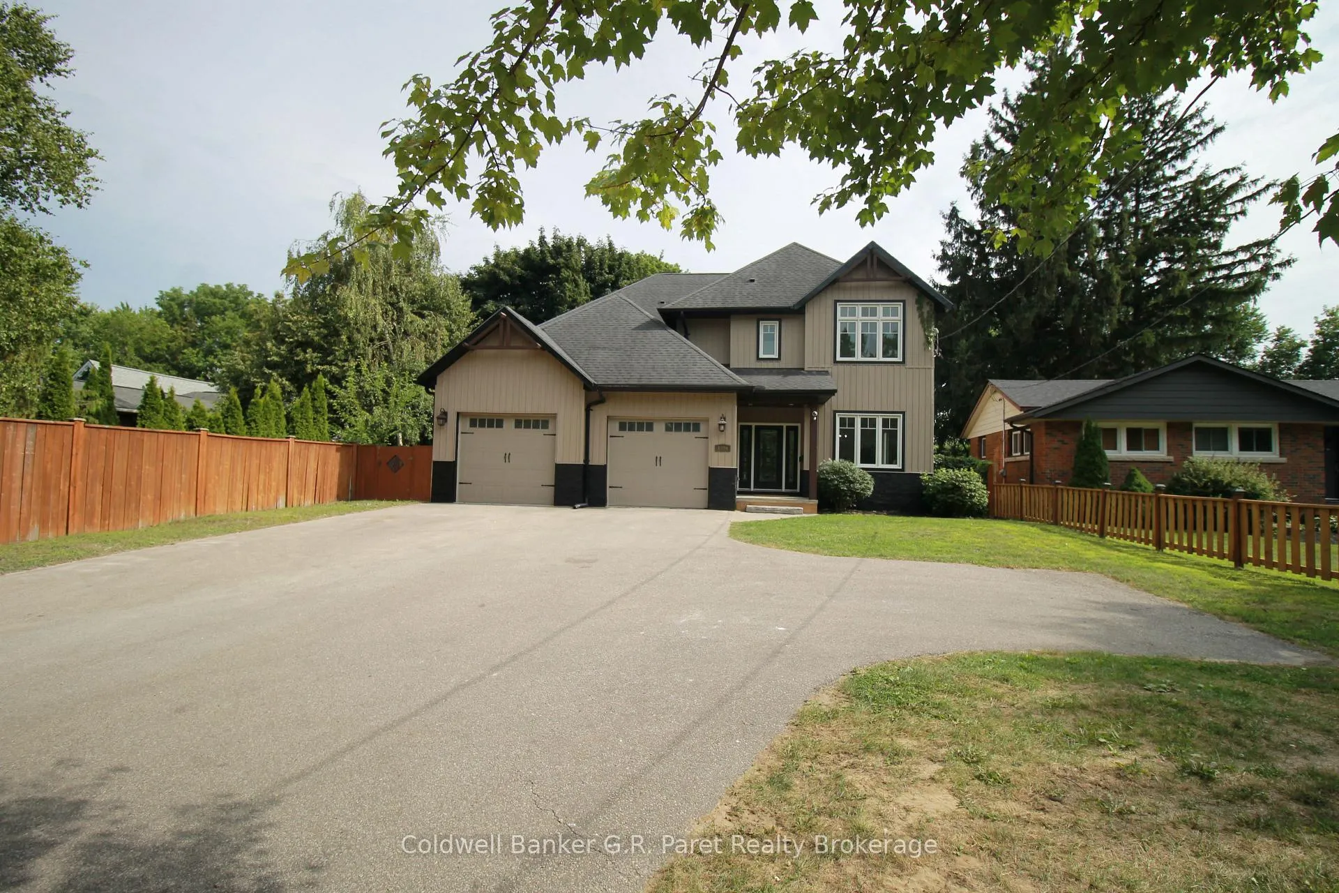 Photo 2 of 138a Victoria Street, Norfolk, Simcoe — HOMEH