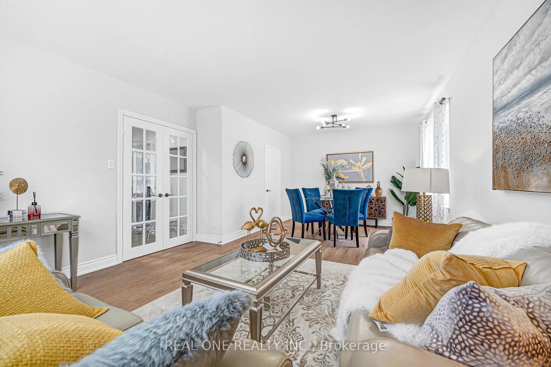 Photo 6 of 1 Gilroy Drive, Scarborough, Dorset Park — HOMEH