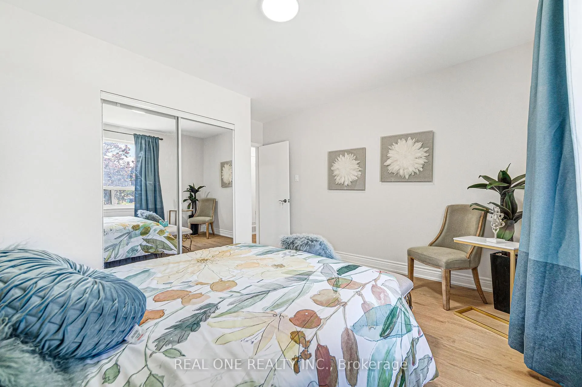 Photo 17 of 1 Gilroy Drive, Scarborough, Dorset Park — HOMEH