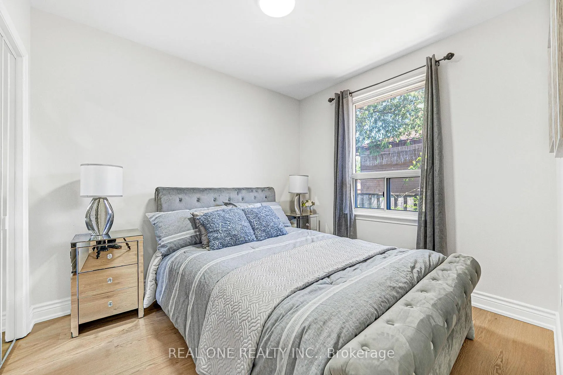 Photo 18 of 1 Gilroy Drive, Scarborough, Dorset Park — HOMEH