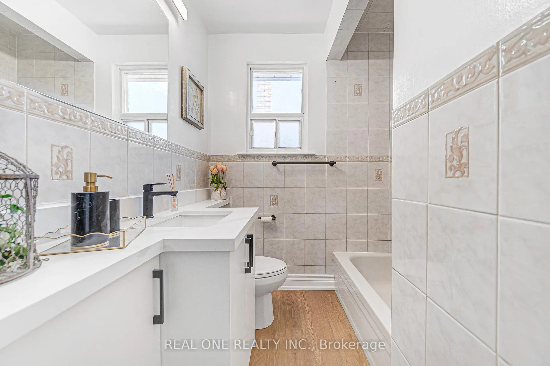 Photo 20 of 1 Gilroy Drive, Scarborough, Dorset Park — HOMEH