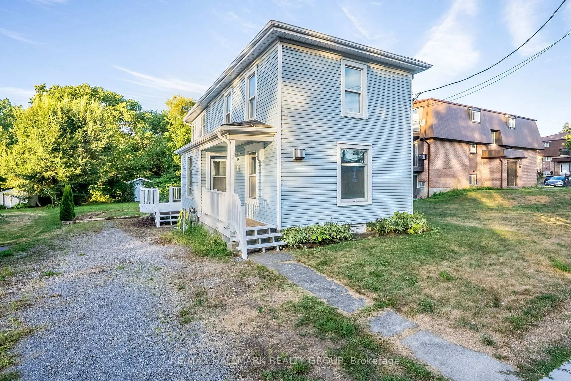 Photo 3 of 21 Downes Avenue, Prince Edward County, Picton Ward — HOMEH