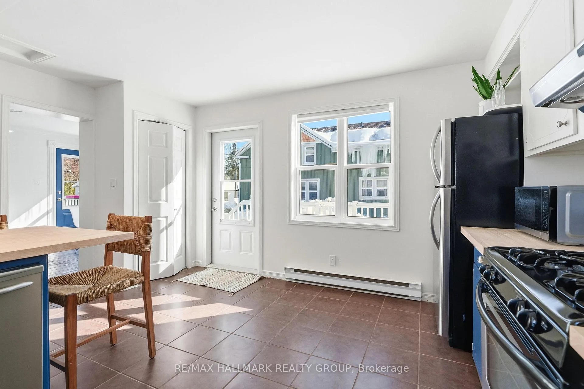 Photo 13 of 21 Downes Avenue, Prince Edward County, Picton Ward — HOMEH