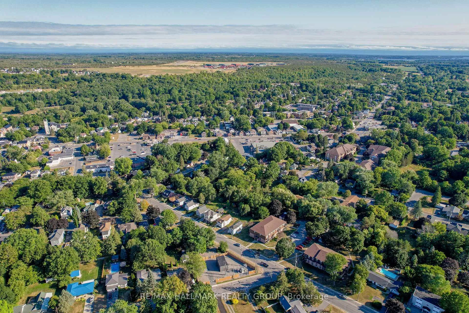 Photo 42 of 21 Downes Avenue, Prince Edward County, Picton Ward — HOMEH