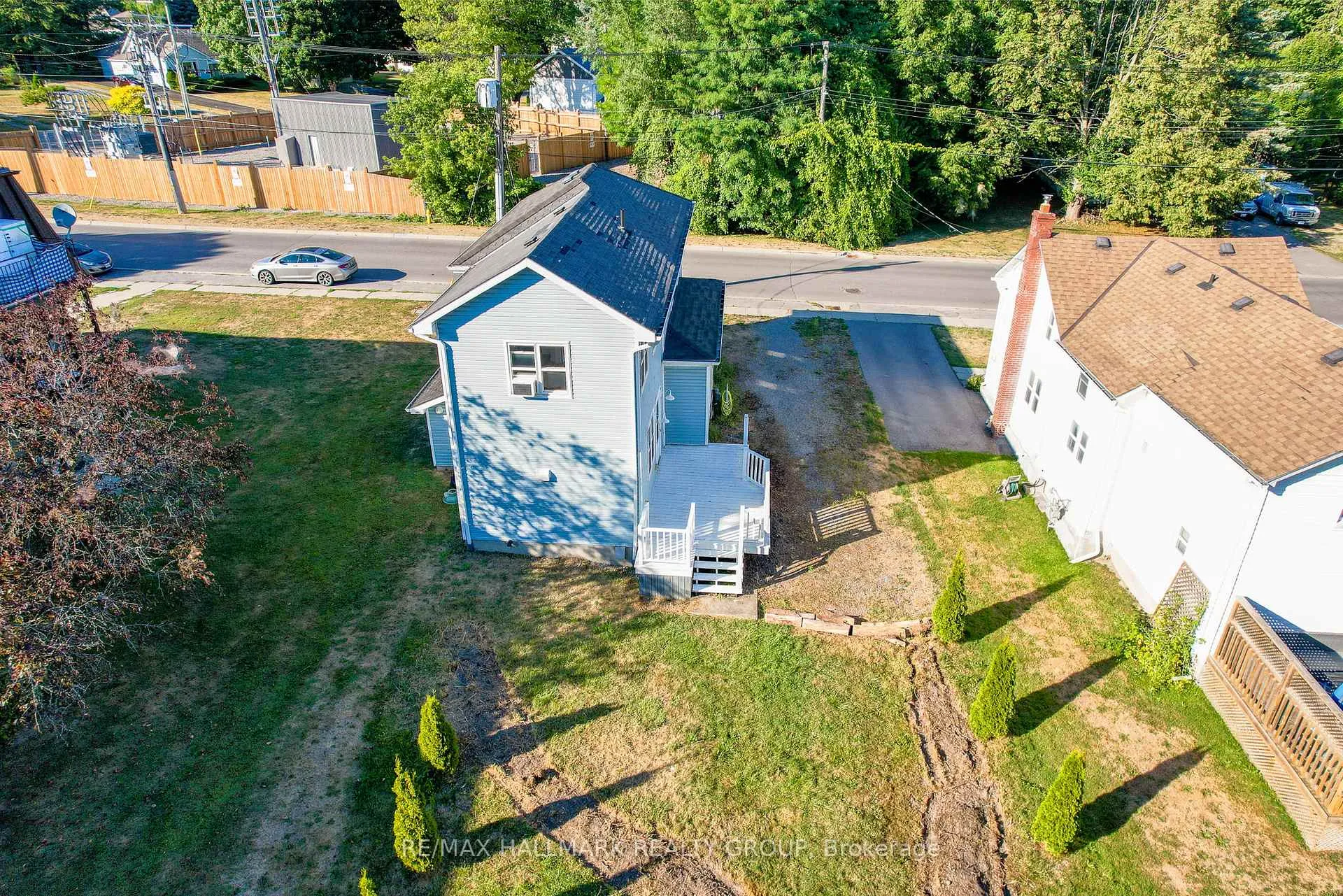 Photo 46 of 21 Downes Avenue, Prince Edward County, Picton Ward — HOMEH