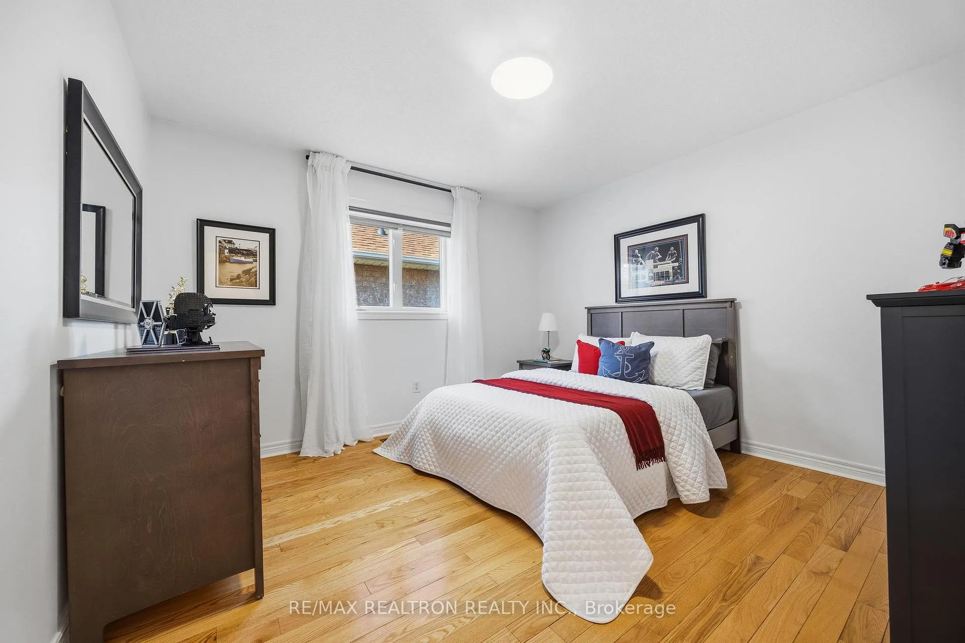 Photo 16 of 5 Daphnia Drive, Vaughan, Patterson — HOMEH