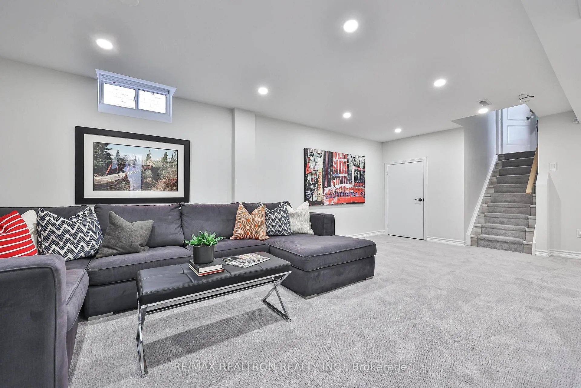 Photo 17 of 5 Daphnia Drive, Vaughan, Patterson — HOMEH