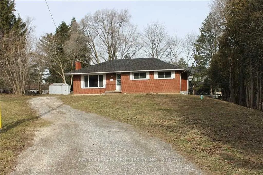 Photo 1 of 50 East Crest, Hamilton, Ancaster — HOMEH