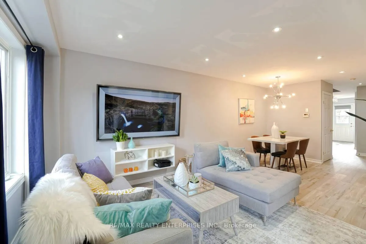 Photo 7 of Unit 29, 1750 Creek Way, Burlington, Uptown — HOMEH