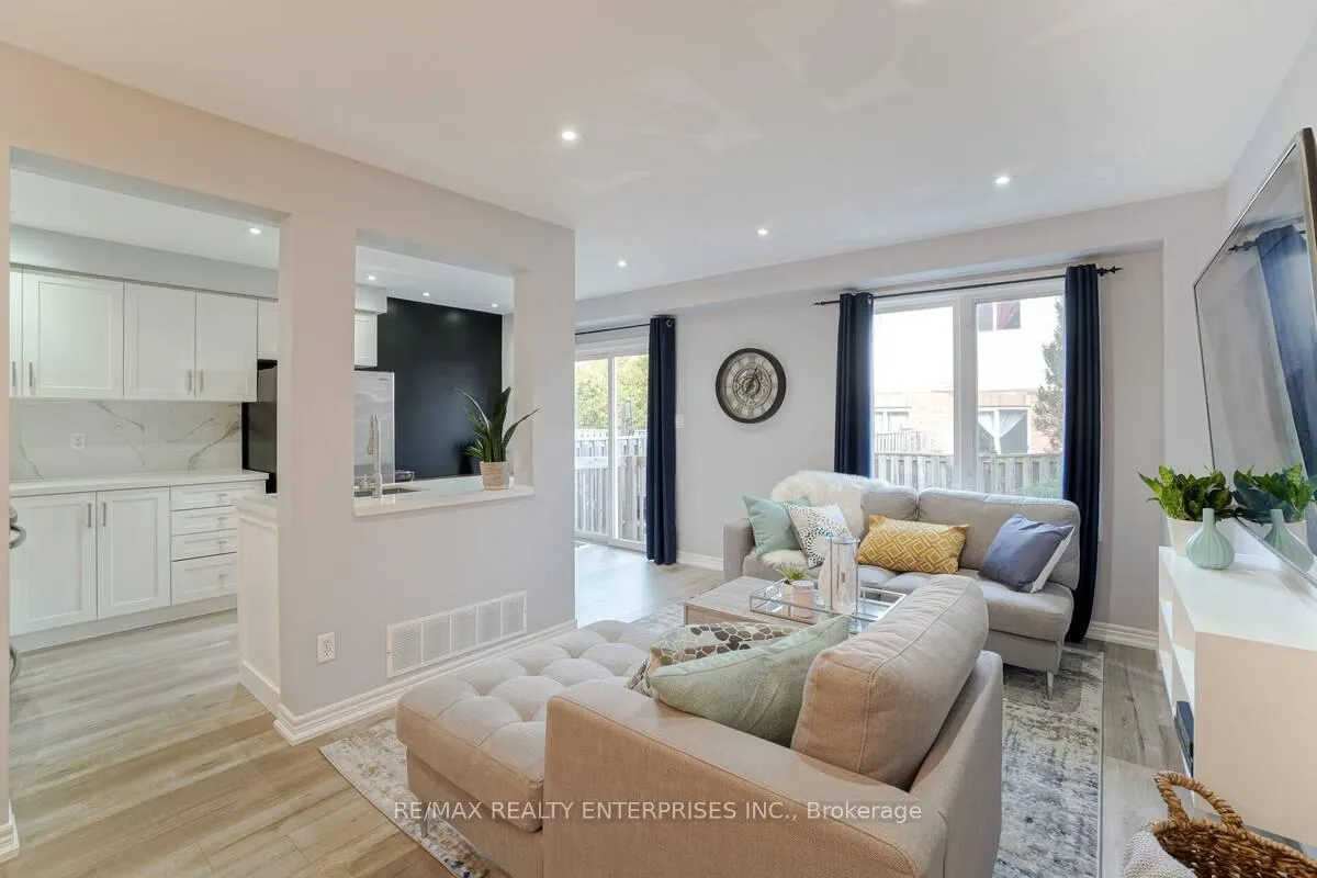 Photo 9 of Unit 29, 1750 Creek Way, Burlington, Uptown — HOMEH