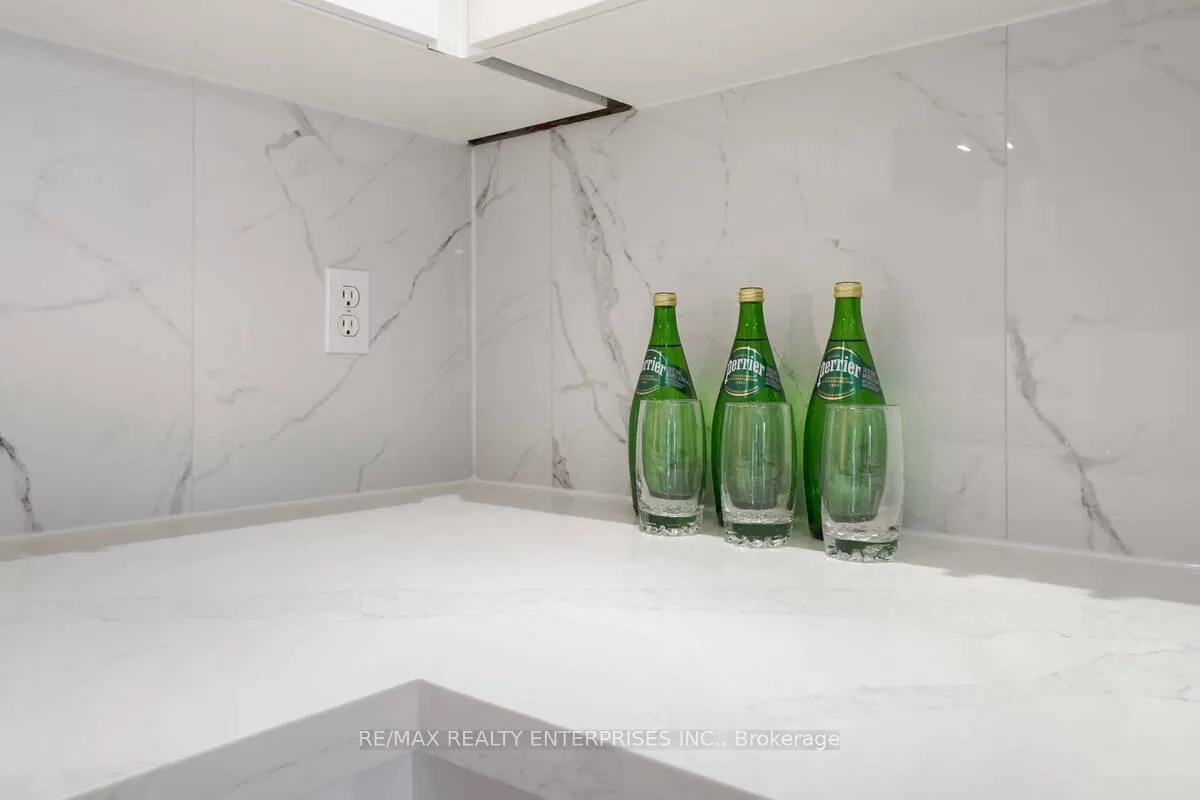 Photo 13 of Unit 29, 1750 Creek Way, Burlington, Uptown — HOMEH