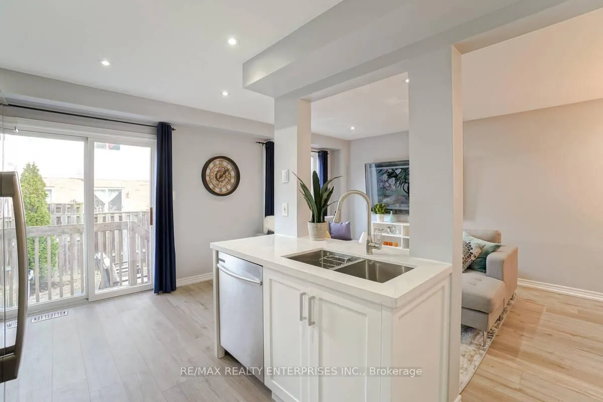 Photo 14 of Unit 29, 1750 Creek Way, Burlington, Uptown — HOMEH