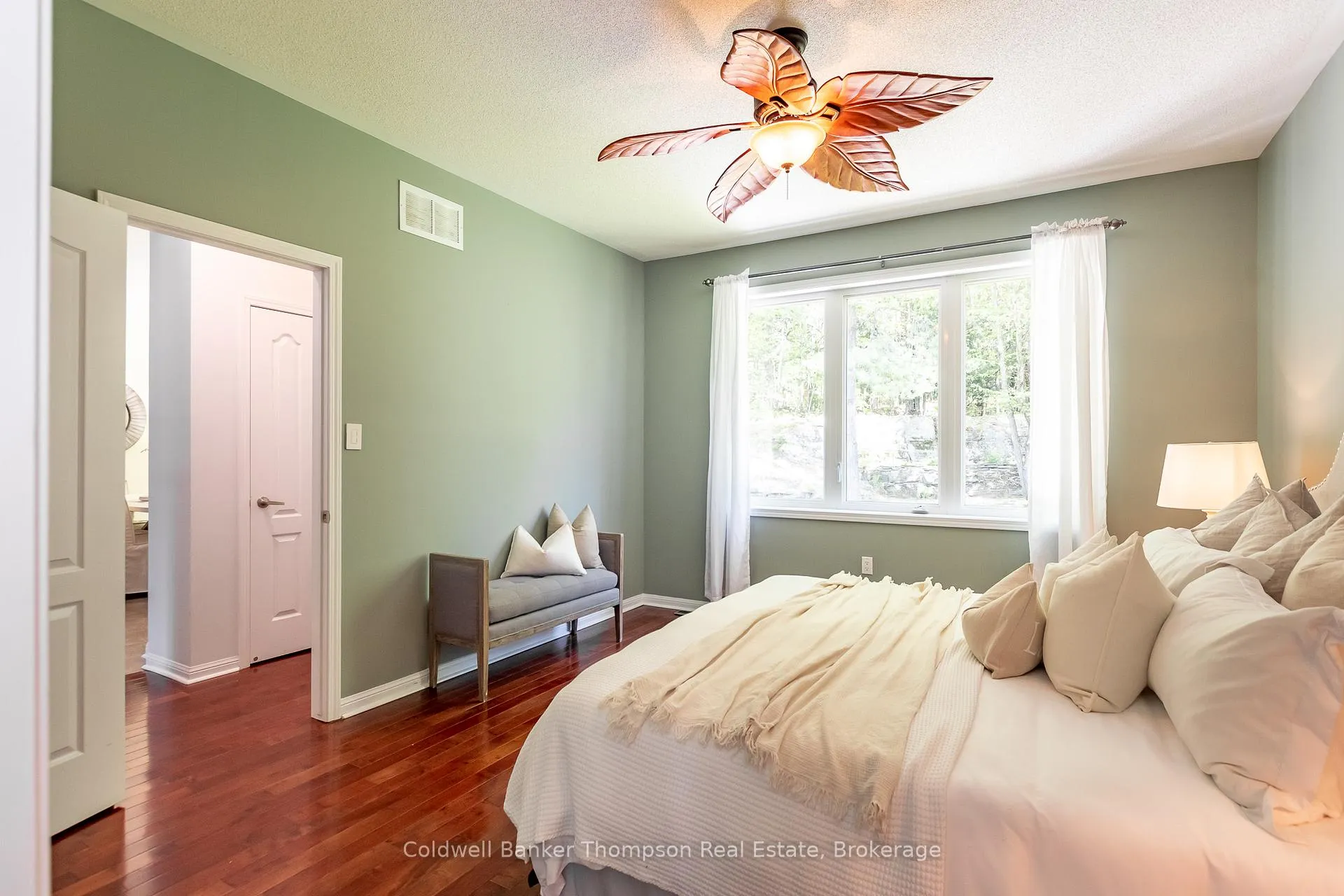 Photo 20 of 12 Heron's Hill, Bracebridge, Macaulay — HOMEH