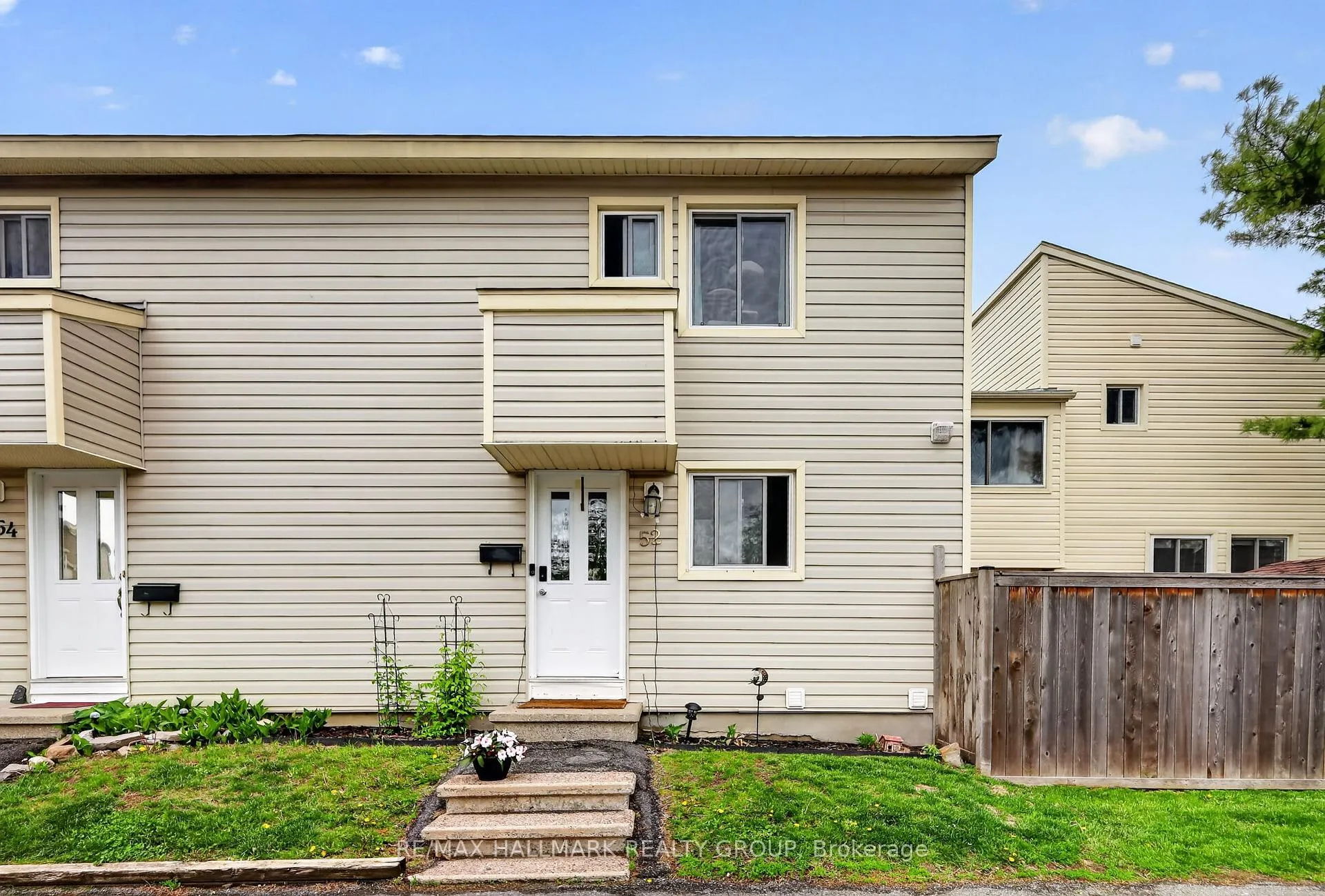 Photo of 52 Thistledown Court