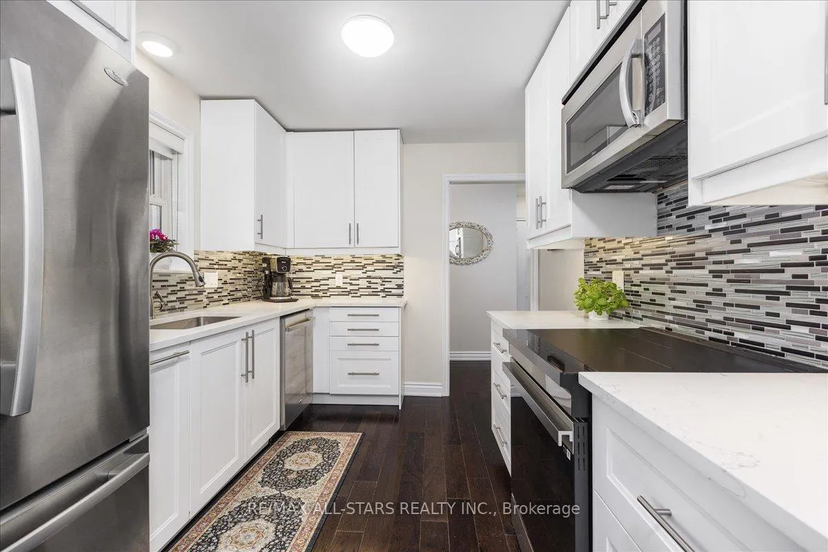 Photo 10 of 420 Centre Street, Brock, Beaverton — HOMEH