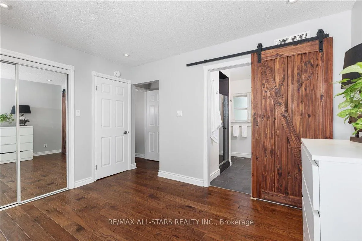 Photo 22 of 420 Centre Street, Brock, Beaverton — HOMEH