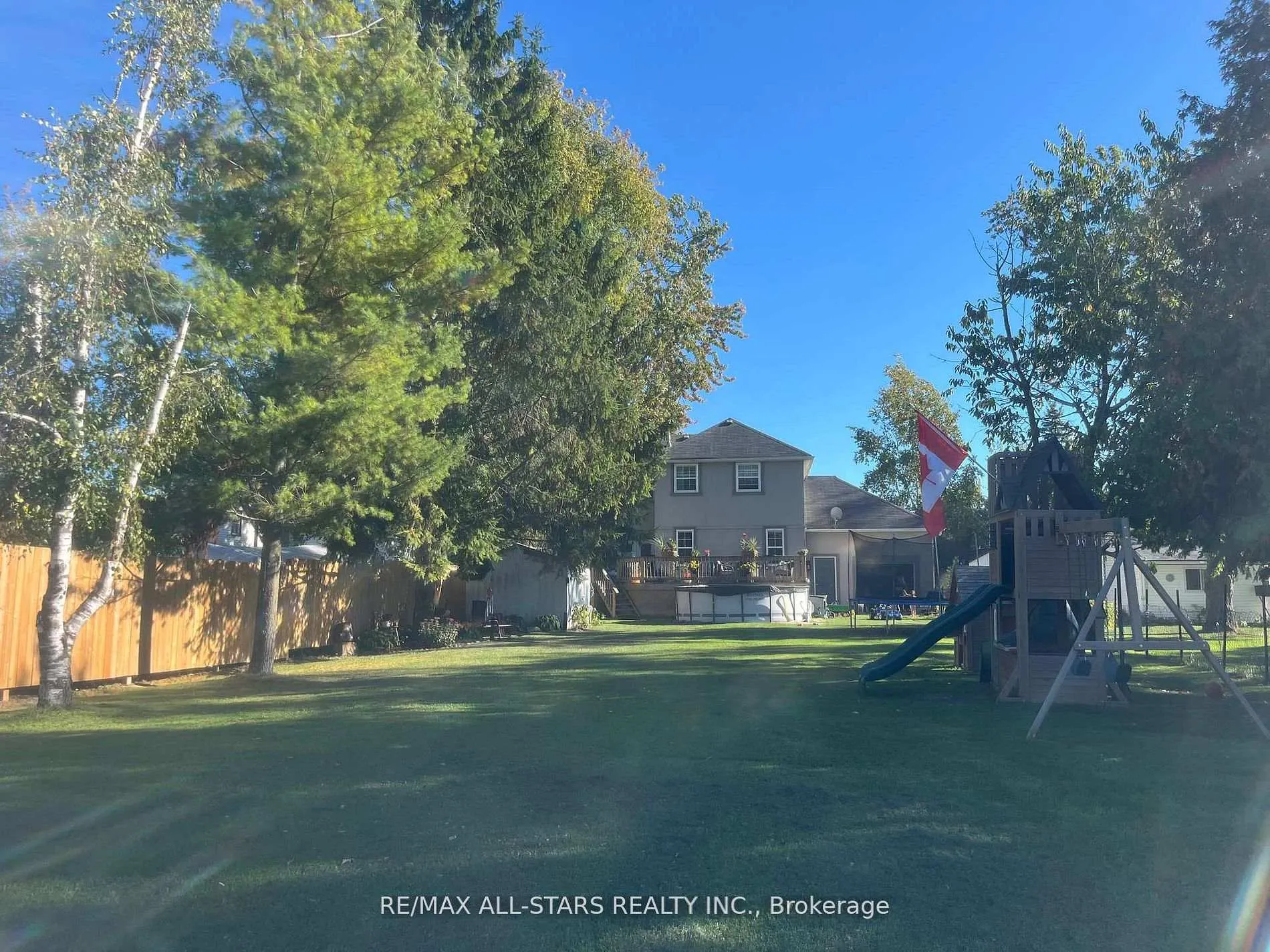 Photo 35 of 420 Centre Street, Brock, Beaverton — HOMEH
