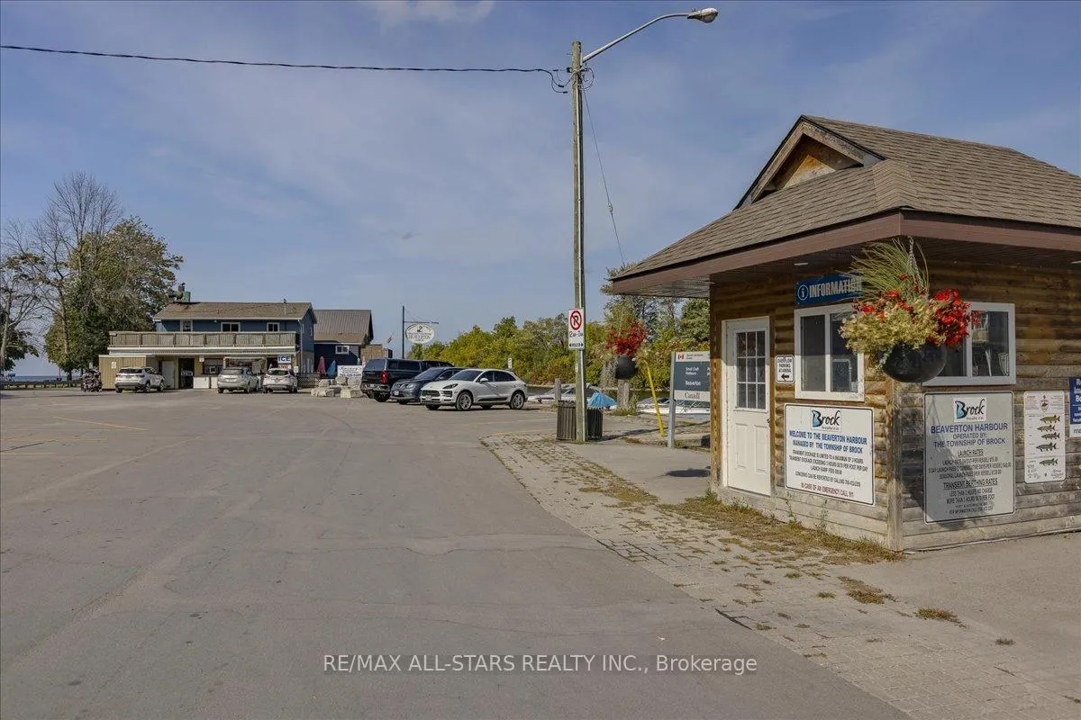 Photo 40 of 420 Centre Street, Brock, Beaverton — HOMEH