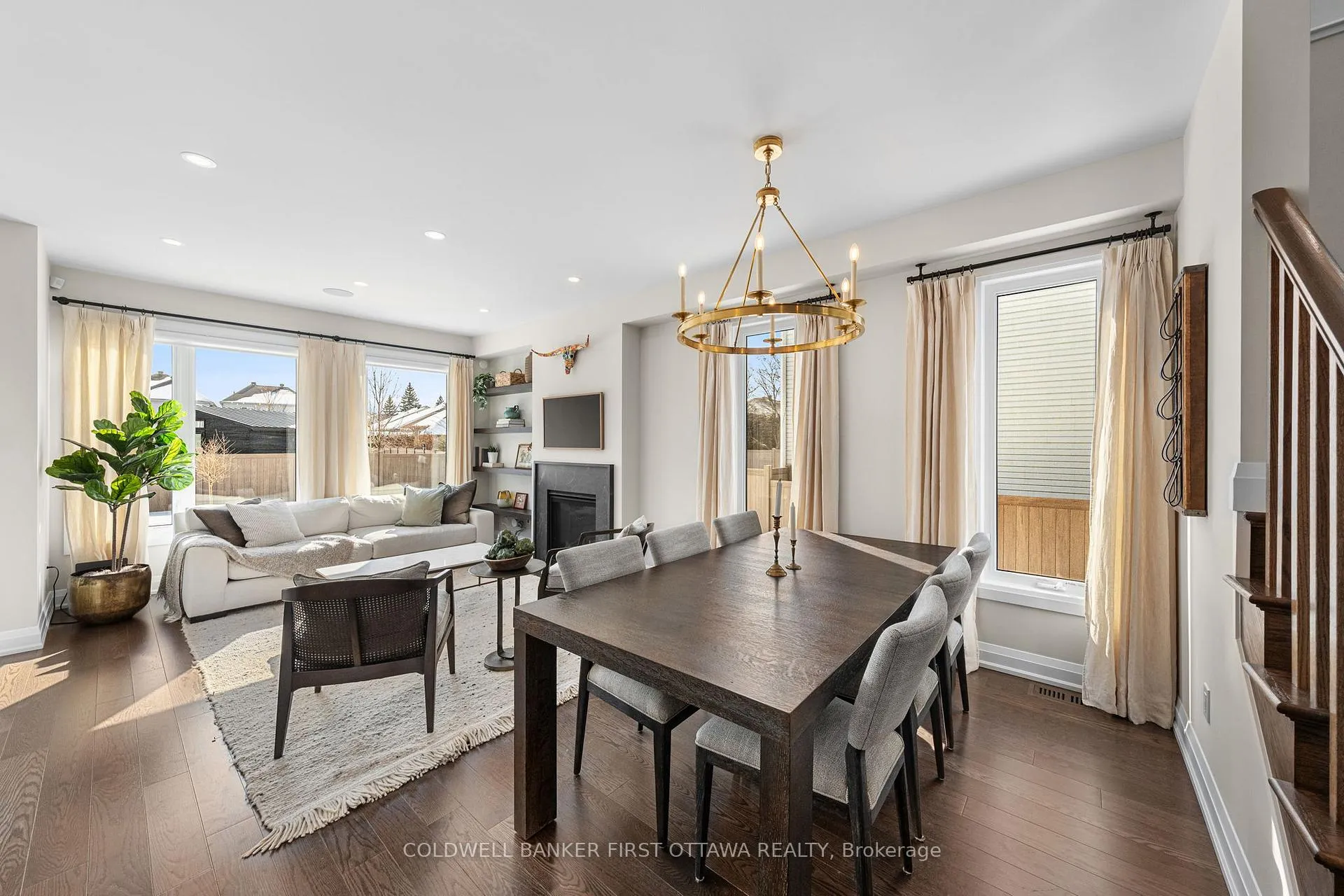 Photo 4 of 43 Deerfox Drive, Ottawa, Barrhaven - Longfields — HOMEH