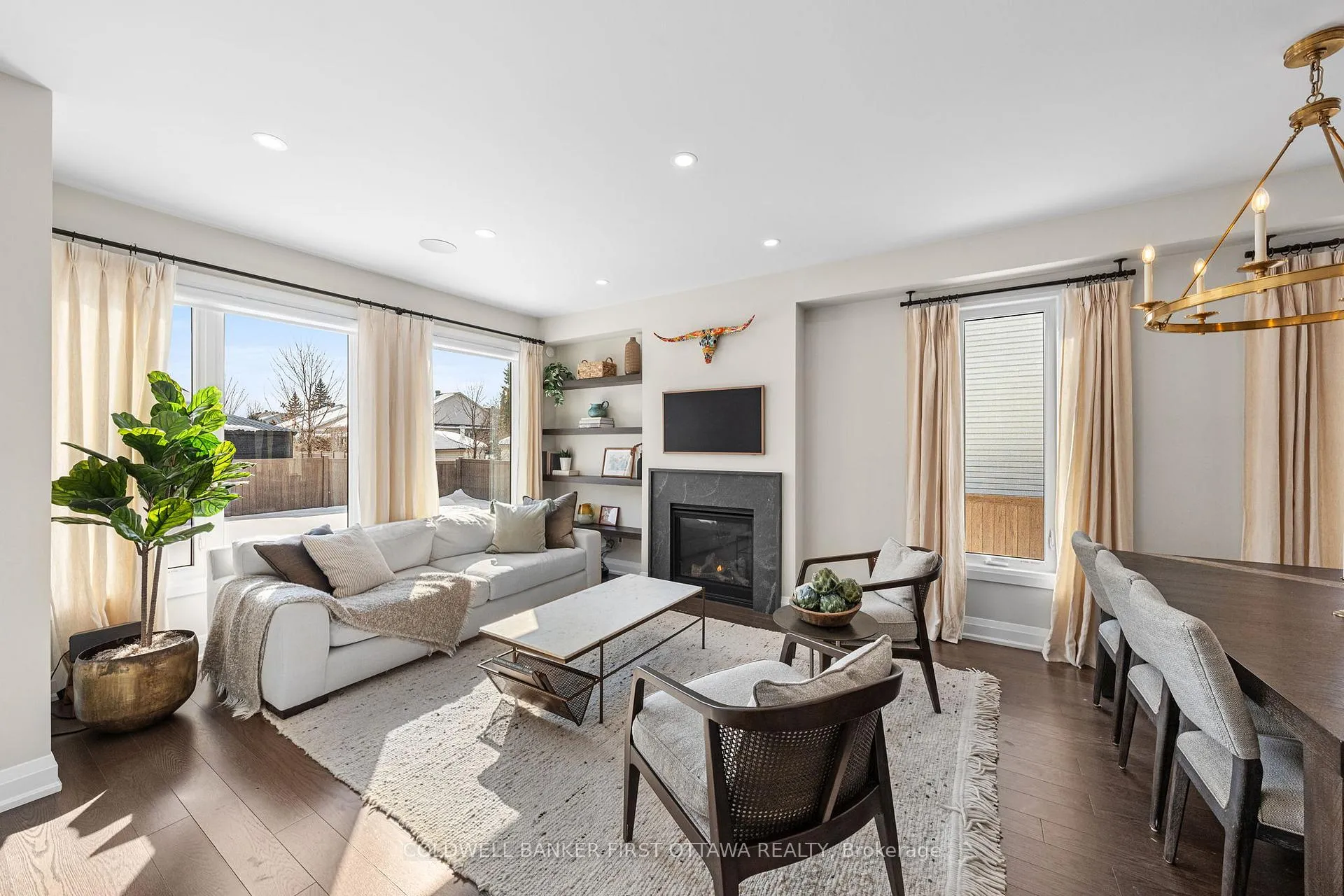 Photo 5 of 43 Deerfox Drive, Ottawa, Barrhaven - Longfields — HOMEH