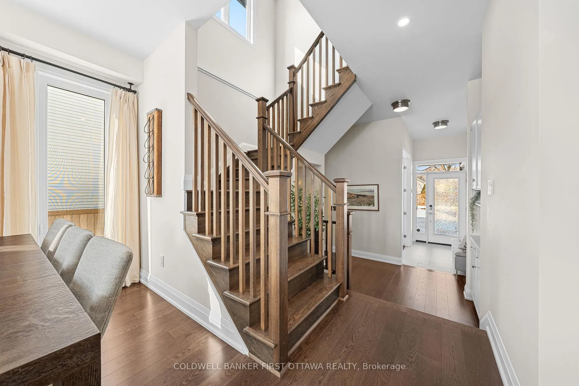 Photo 13 of 43 Deerfox Drive, Ottawa, Barrhaven - Longfields — HOMEH