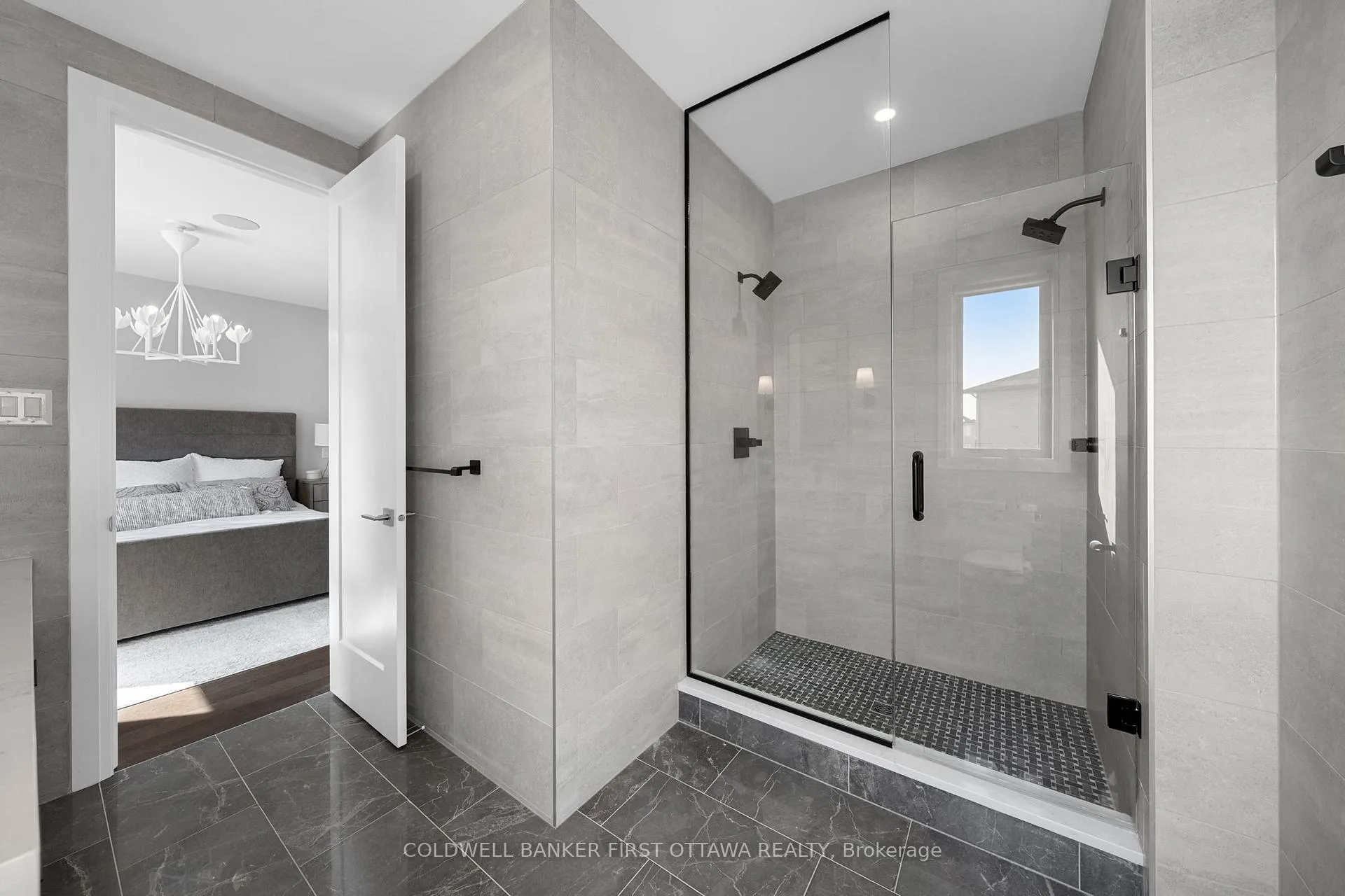 Photo 19 of 43 Deerfox Drive, Ottawa, Barrhaven - Longfields — HOMEH