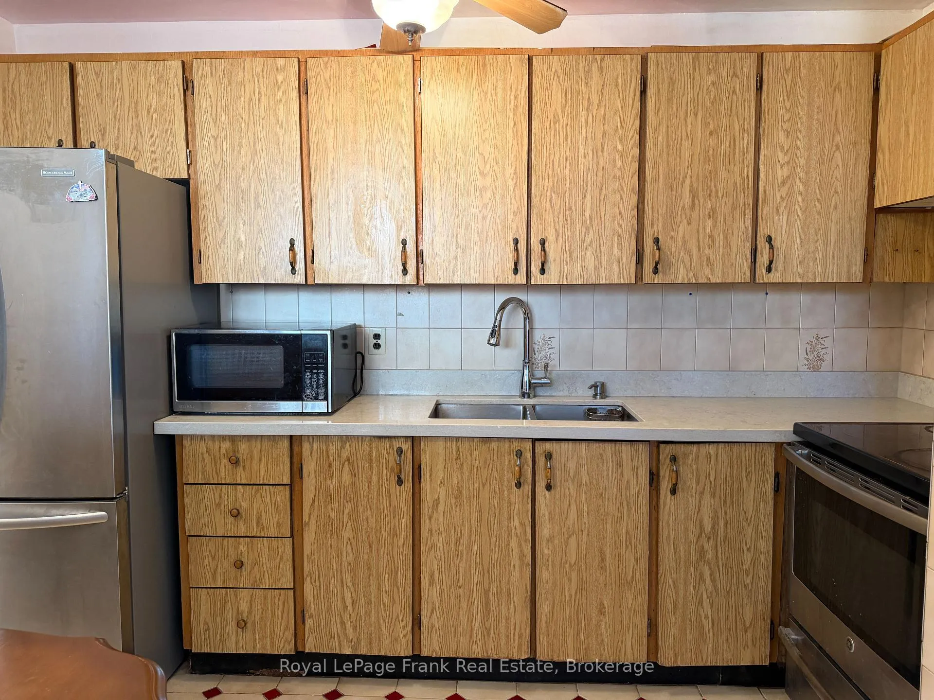 Photo 7 of Unit 402, 895 Kennedy Road, Scarborough, Ionview — HOMEH