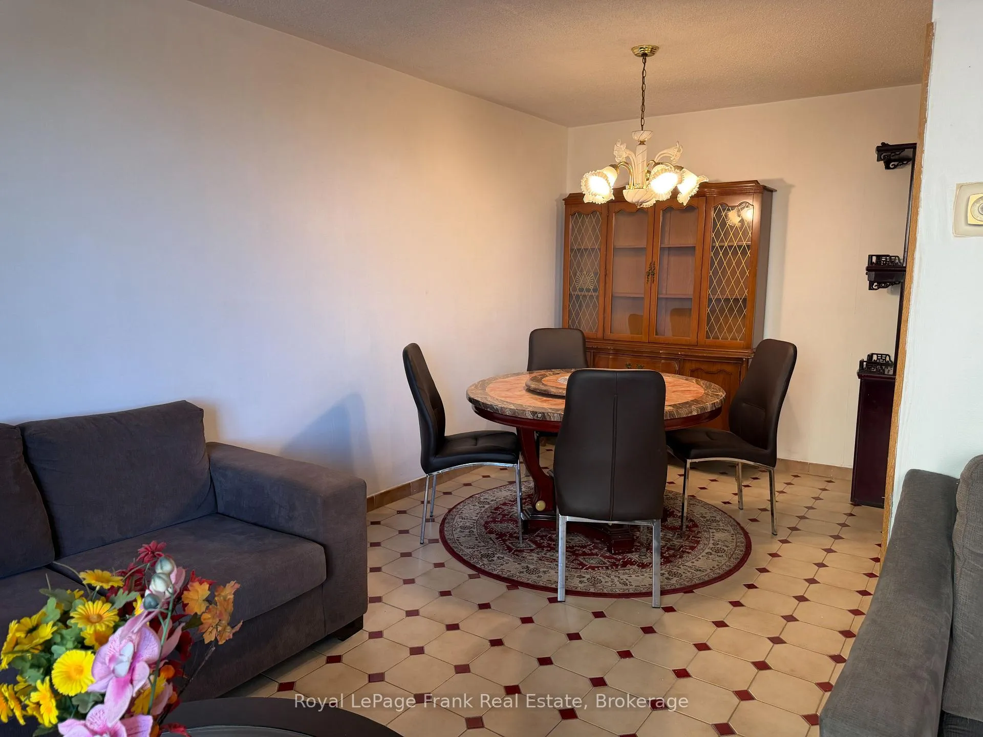 Photo 10 of Unit 402, 895 Kennedy Road, Scarborough, Ionview — HOMEH