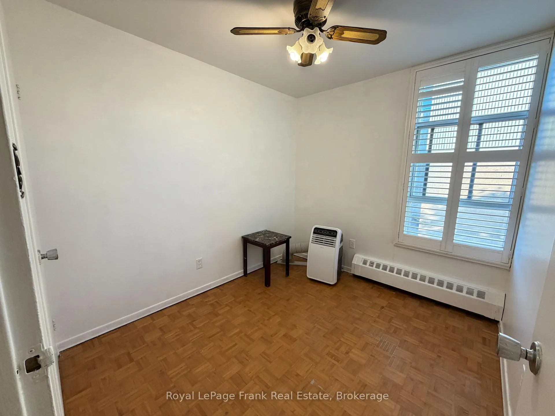 Photo 16 of Unit 402, 895 Kennedy Road, Scarborough, Ionview — HOMEH