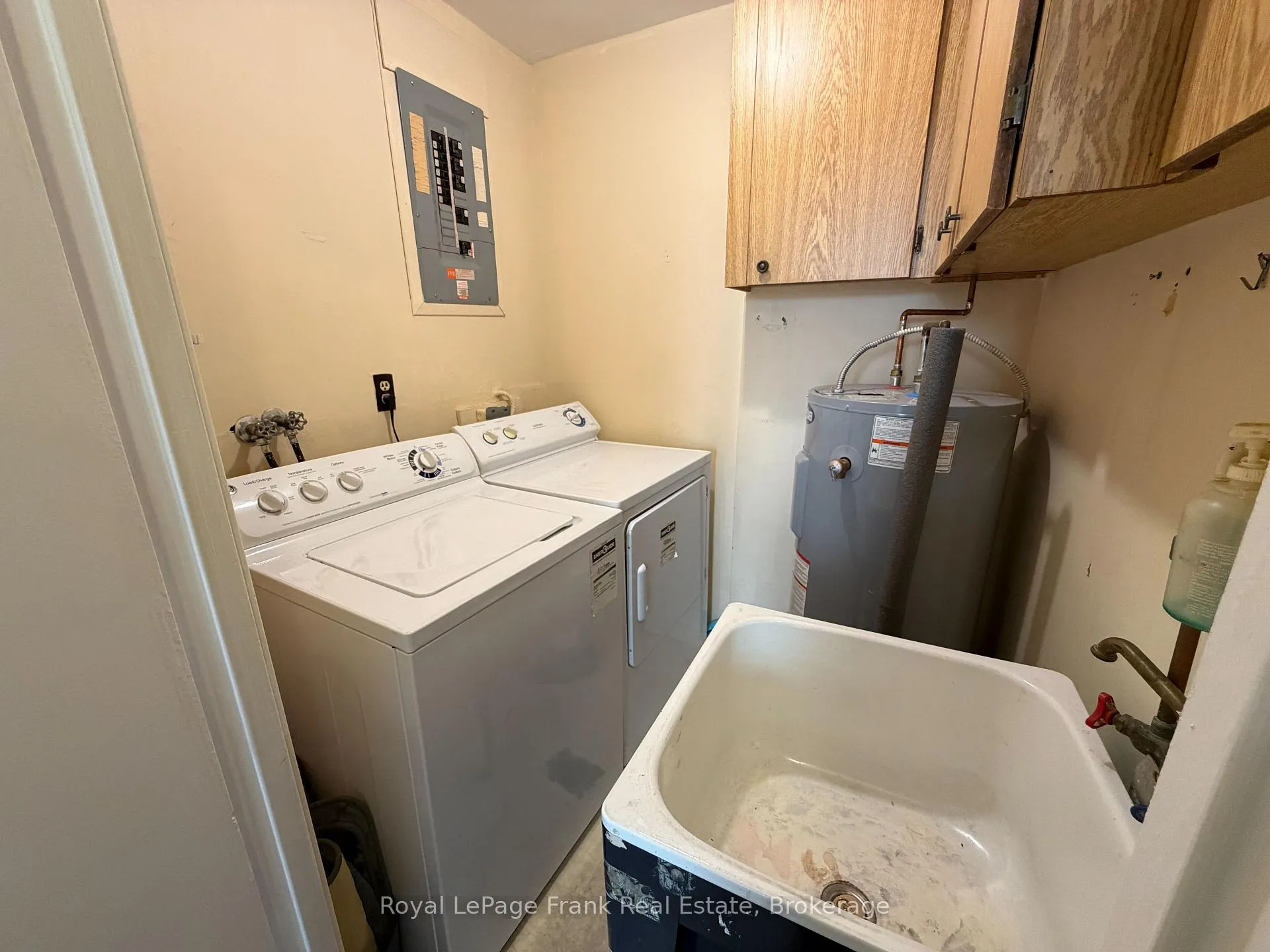 Photo 23 of Unit 402, 895 Kennedy Road, Scarborough, Ionview — HOMEH