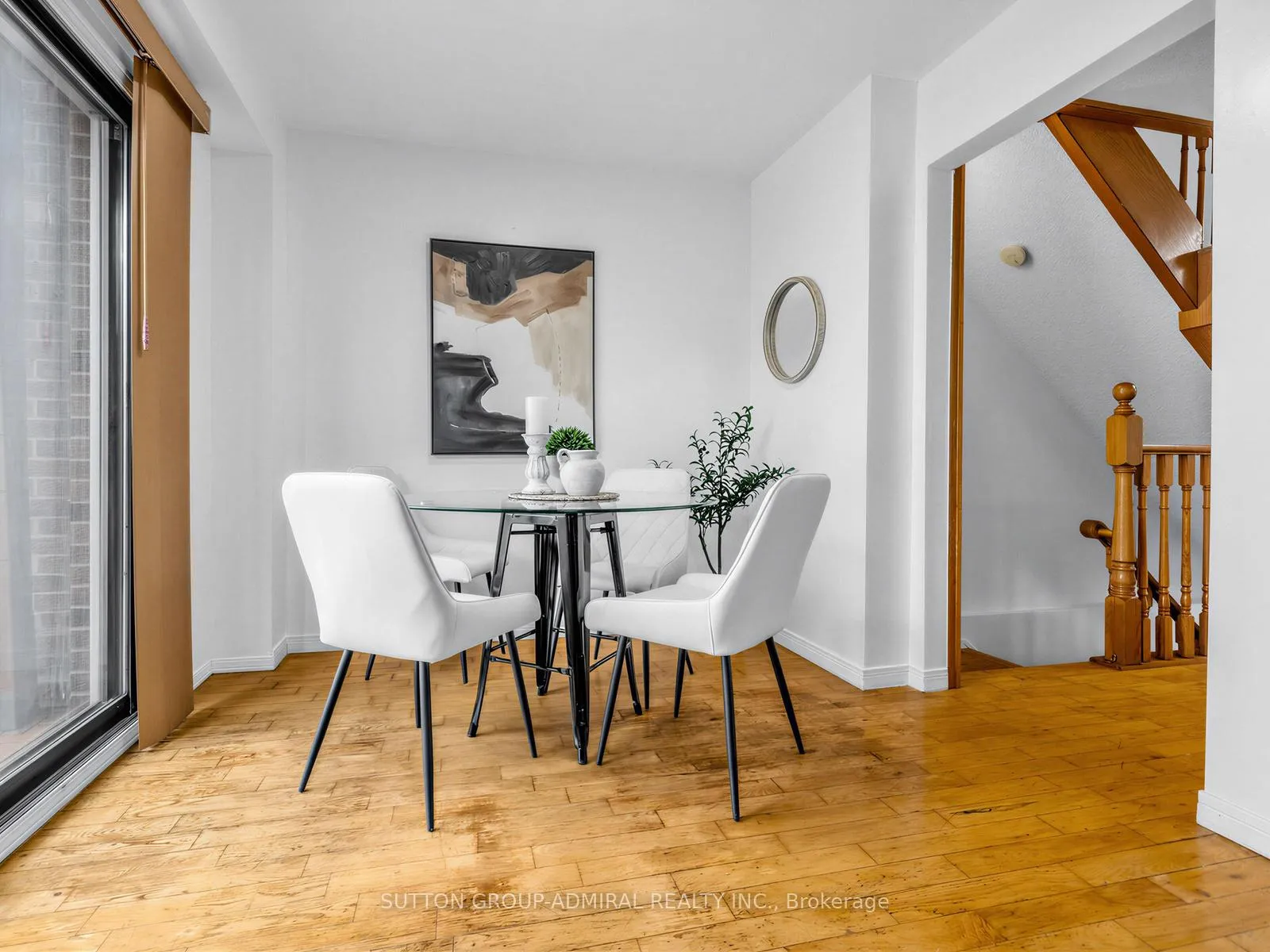 Photo 15 of 56 Oakmount Crescent, Vaughan, Glen Shields — HOMEH
