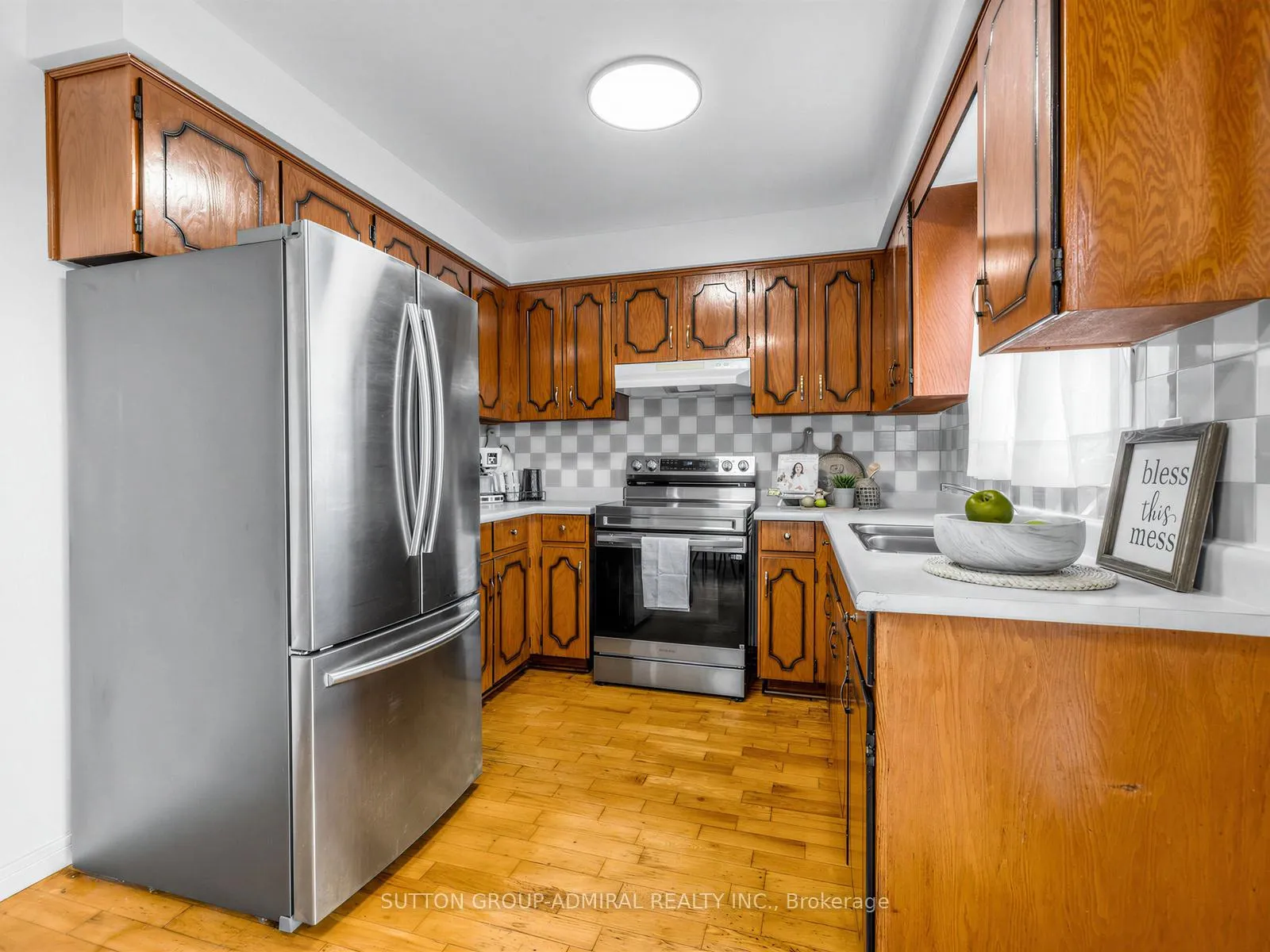Photo 16 of 56 Oakmount Crescent, Vaughan, Glen Shields — HOMEH