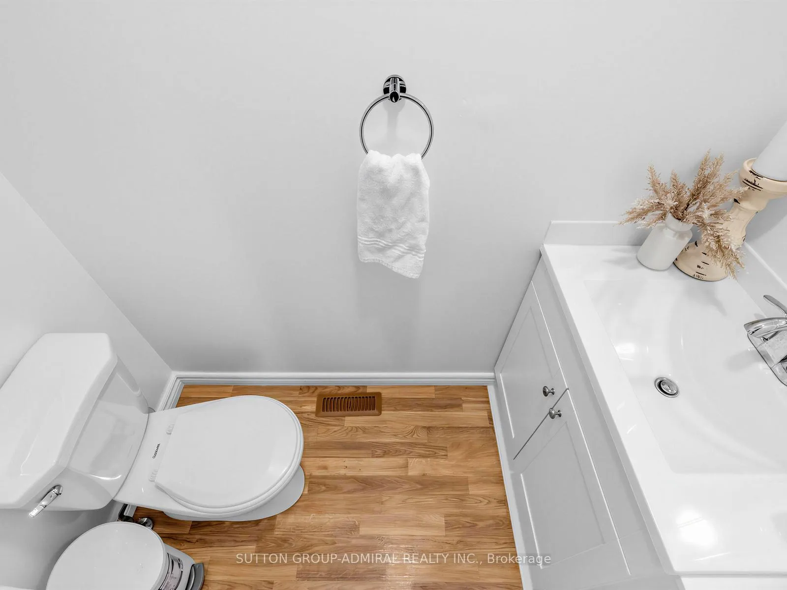 Photo 19 of 56 Oakmount Crescent, Vaughan, Glen Shields — HOMEH