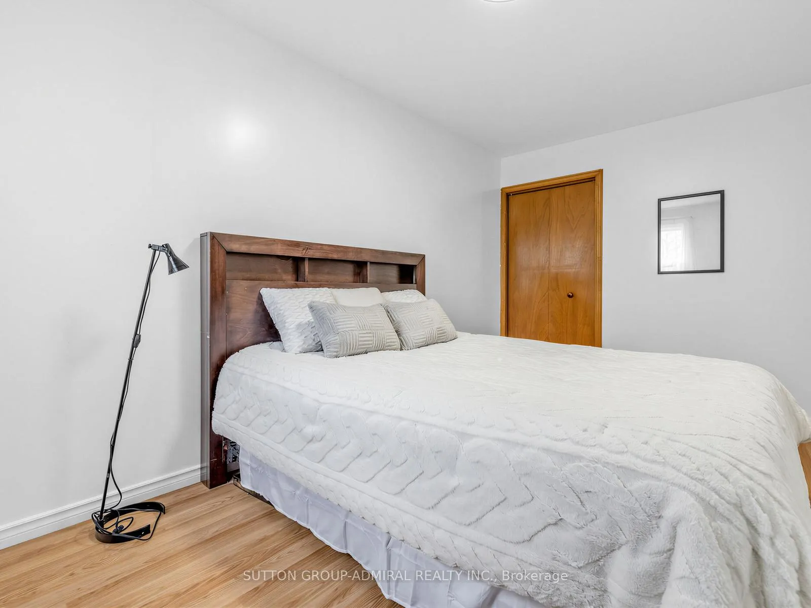 Photo 24 of 56 Oakmount Crescent, Vaughan, Glen Shields — HOMEH