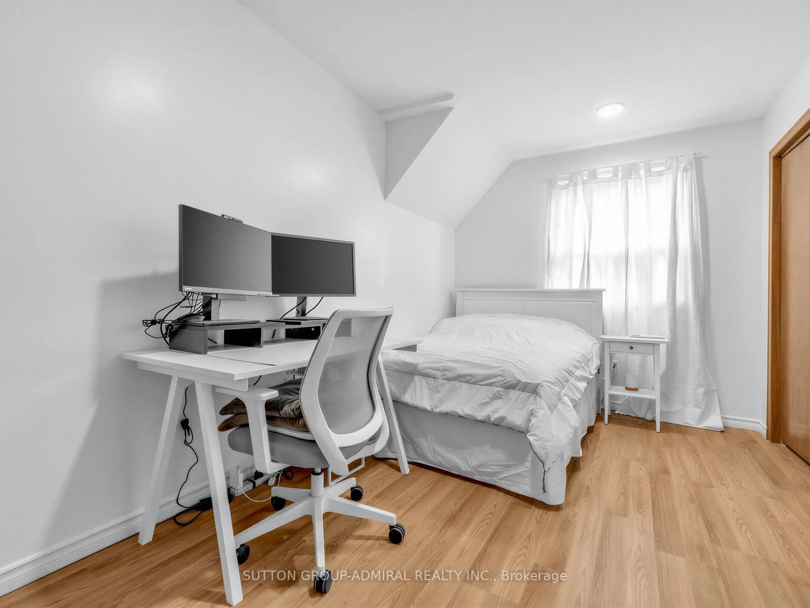 Photo 25 of 56 Oakmount Crescent, Vaughan, Glen Shields — HOMEH