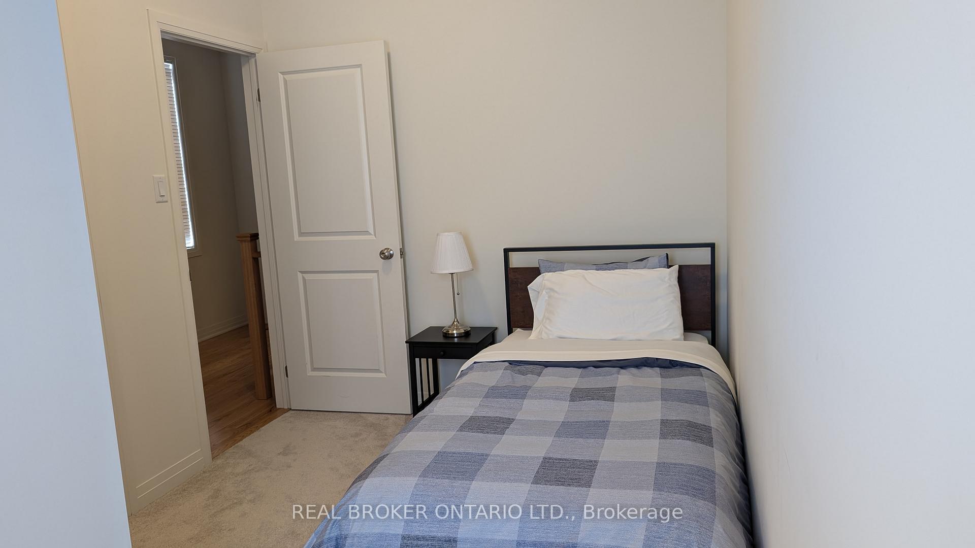 Photo 23 of 1463 Green Road, Clarington, Bowmanville — HOMEH