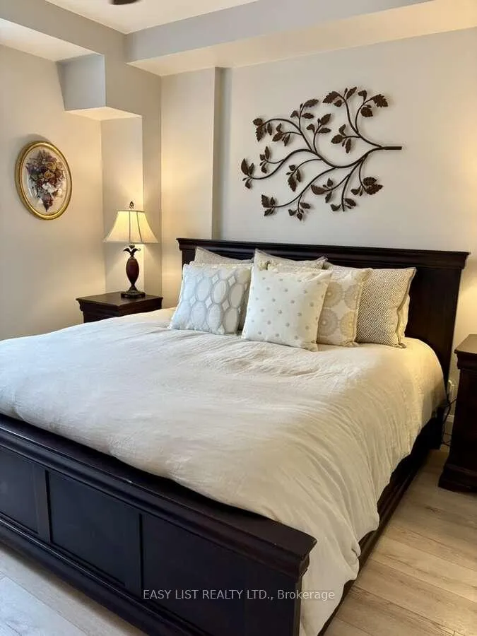 Photo 14 of Unit B8, 245 Dalesford Road, Etobicoke, Stonegate-Queensway — HOMEH