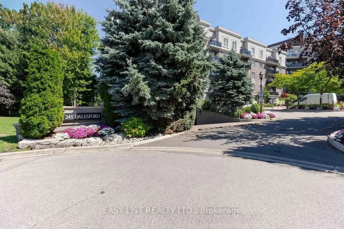 Photo 23 of Unit B8, 245 Dalesford Road, Etobicoke, Stonegate-Queensway — HOMEH