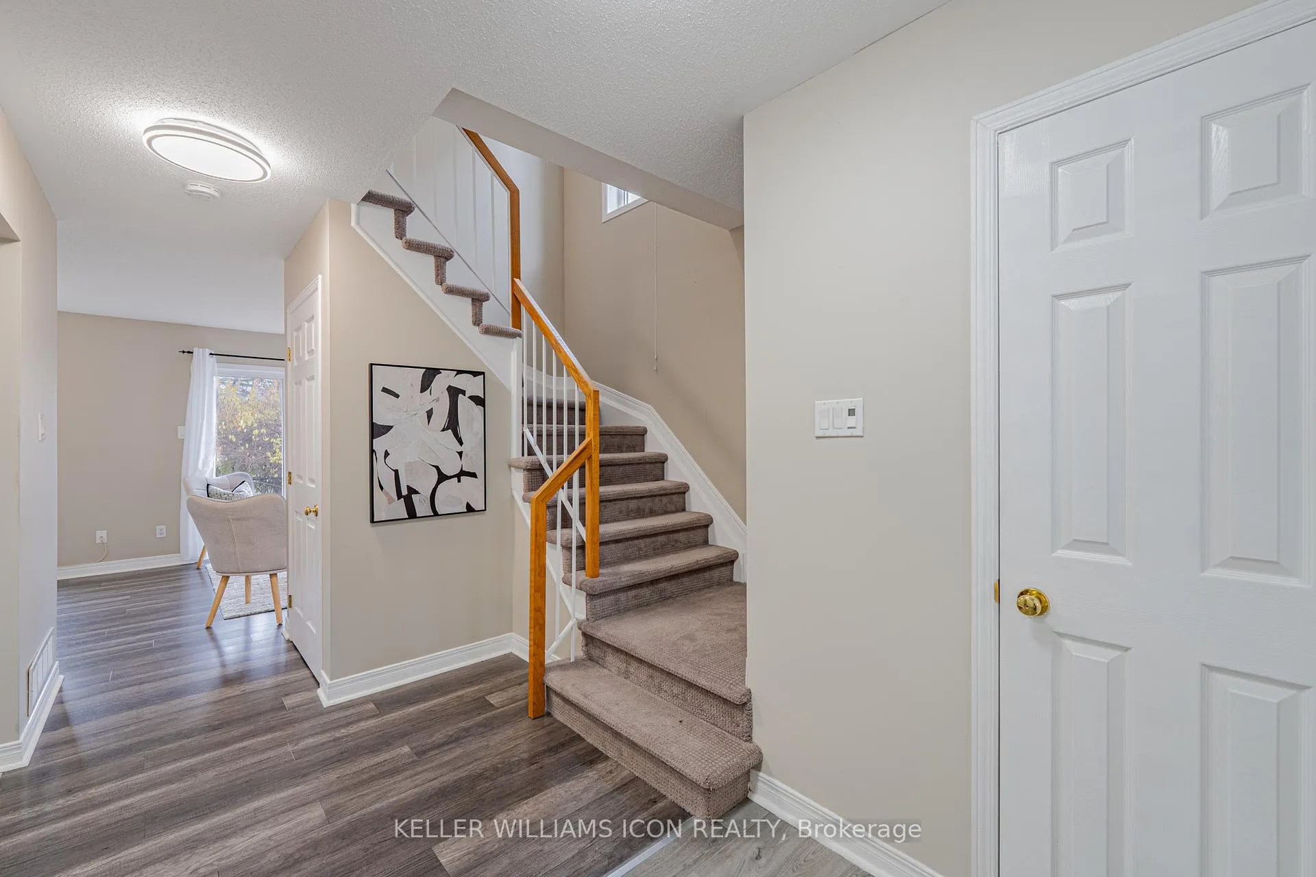 Photo 4 of 48 Blackdome Crescent, Ottawa, Kanata - Kanata Lakes/Heritage Hills — HOMEH