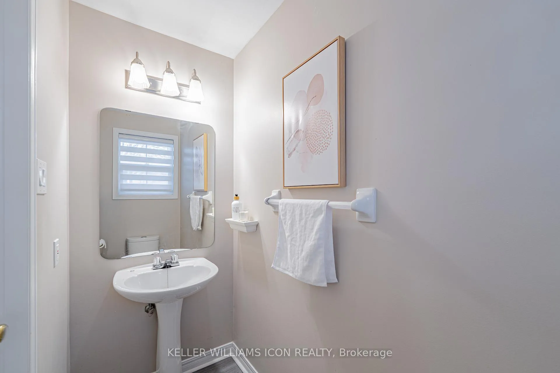 Photo 5 of 48 Blackdome Crescent, Ottawa, Kanata - Kanata Lakes/Heritage Hills — HOMEH