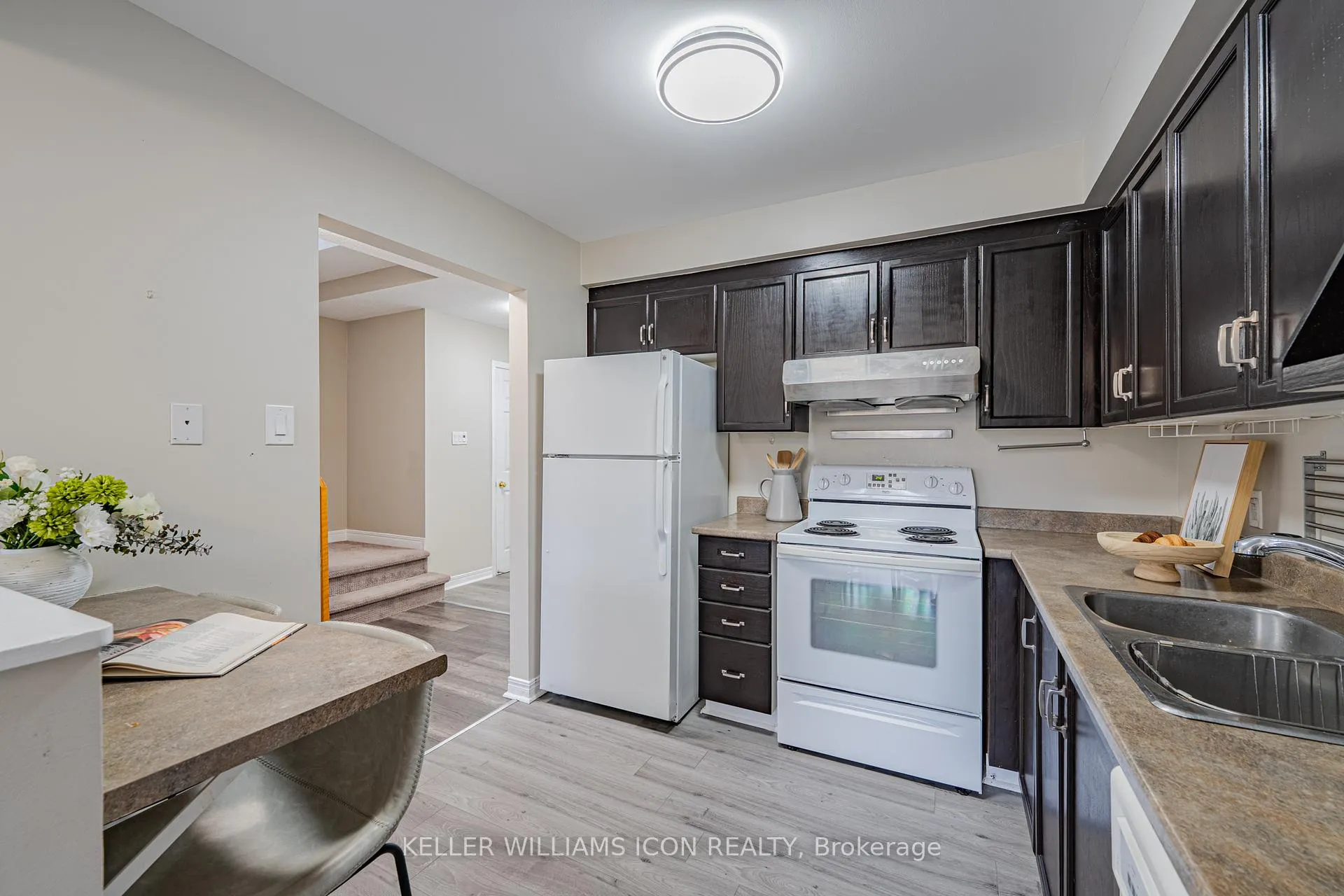 Photo 8 of 48 Blackdome Crescent, Ottawa, Kanata - Kanata Lakes/Heritage Hills — HOMEH