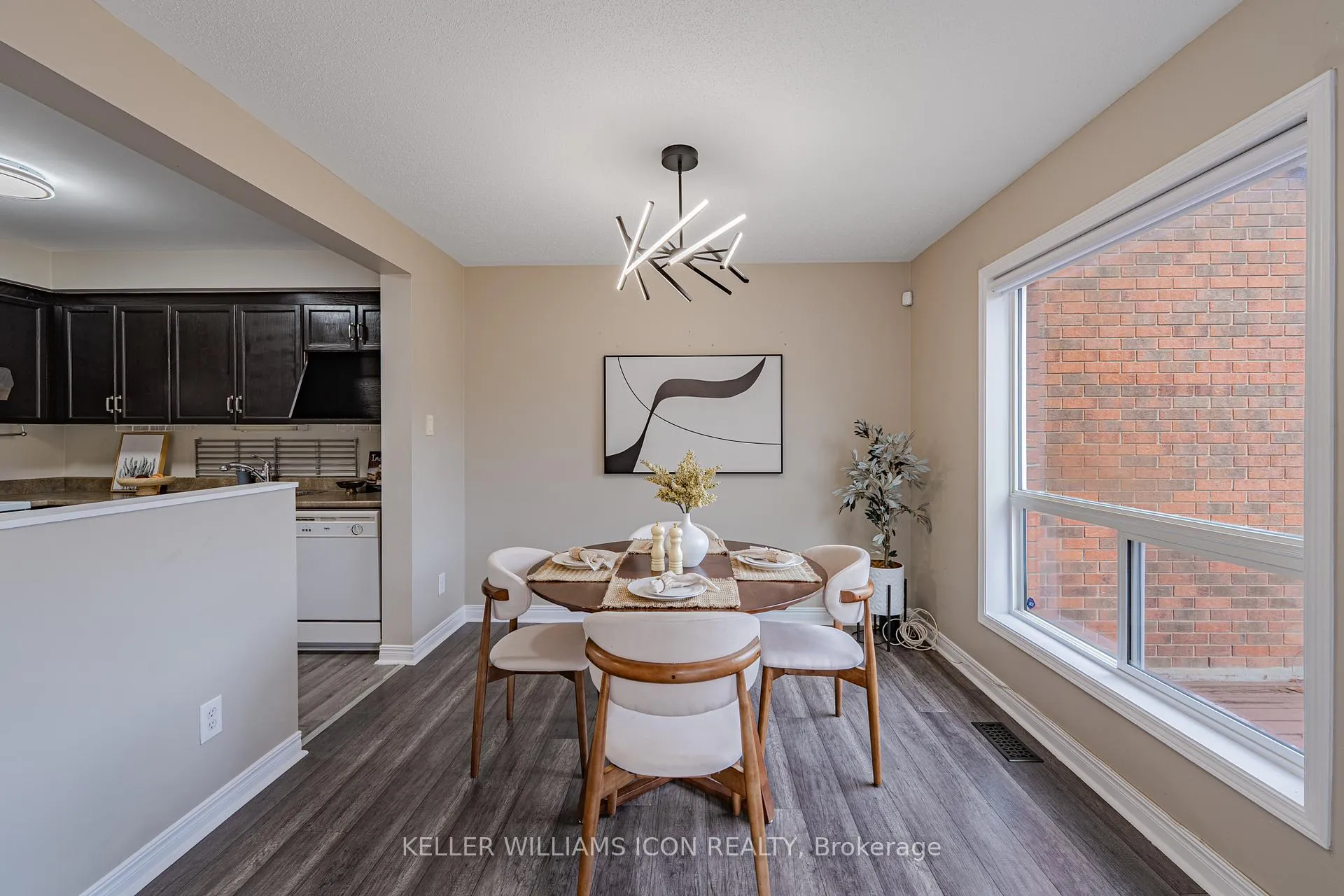 Photo 9 of 48 Blackdome Crescent, Ottawa, Kanata - Kanata Lakes/Heritage Hills — HOMEH