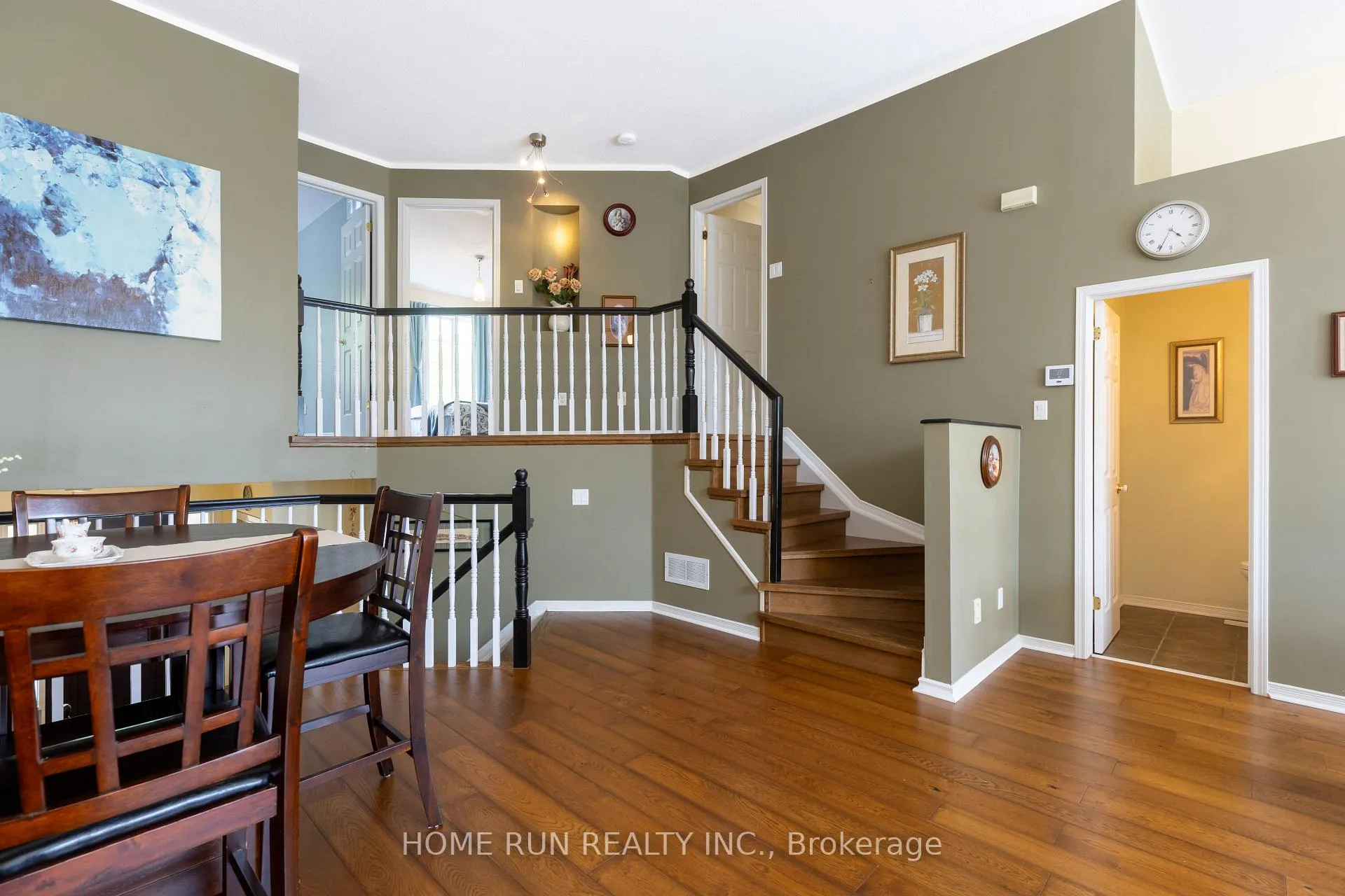 Photo 6 of 9 Macassa Circle, Ottawa, Kanata - Kanata Lakes/Heritage Hills — HOMEH