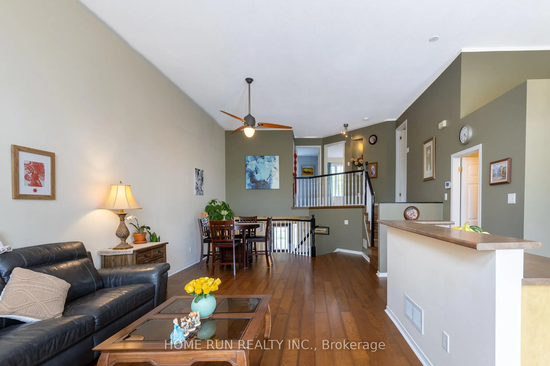 Photo 10 of 9 Macassa Circle, Ottawa, Kanata - Kanata Lakes/Heritage Hills — HOMEH