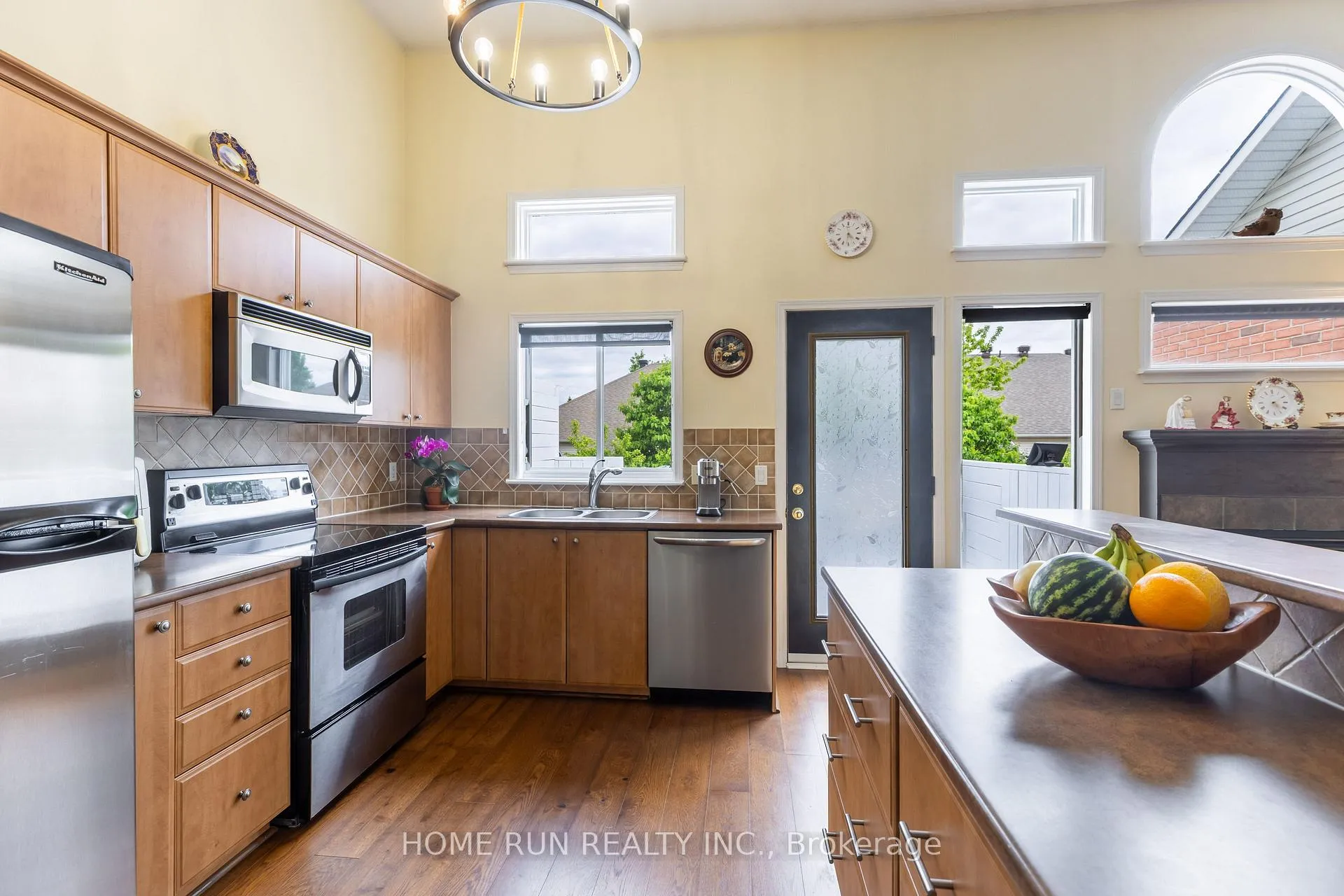 Photo 14 of 9 Macassa Circle, Ottawa, Kanata - Kanata Lakes/Heritage Hills — HOMEH