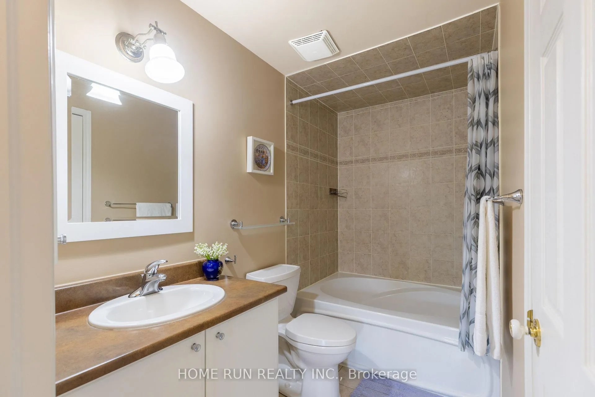 Photo 20 of 9 Macassa Circle, Ottawa, Kanata - Kanata Lakes/Heritage Hills — HOMEH