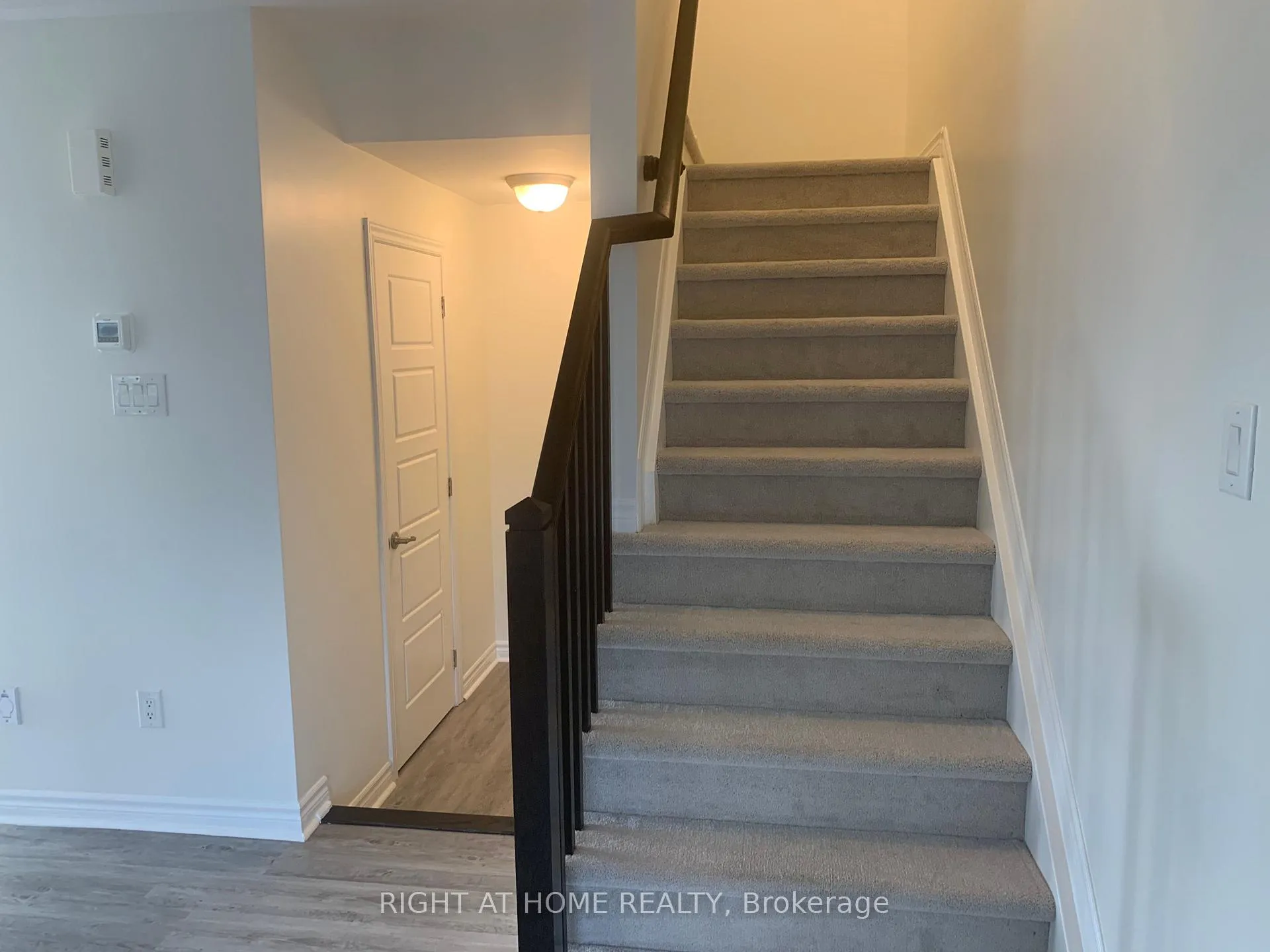 Photo 6 of 46 Squashberry Lane, Ottawa, Kanata - Emerald Meadows/Trailwest — HOMEH