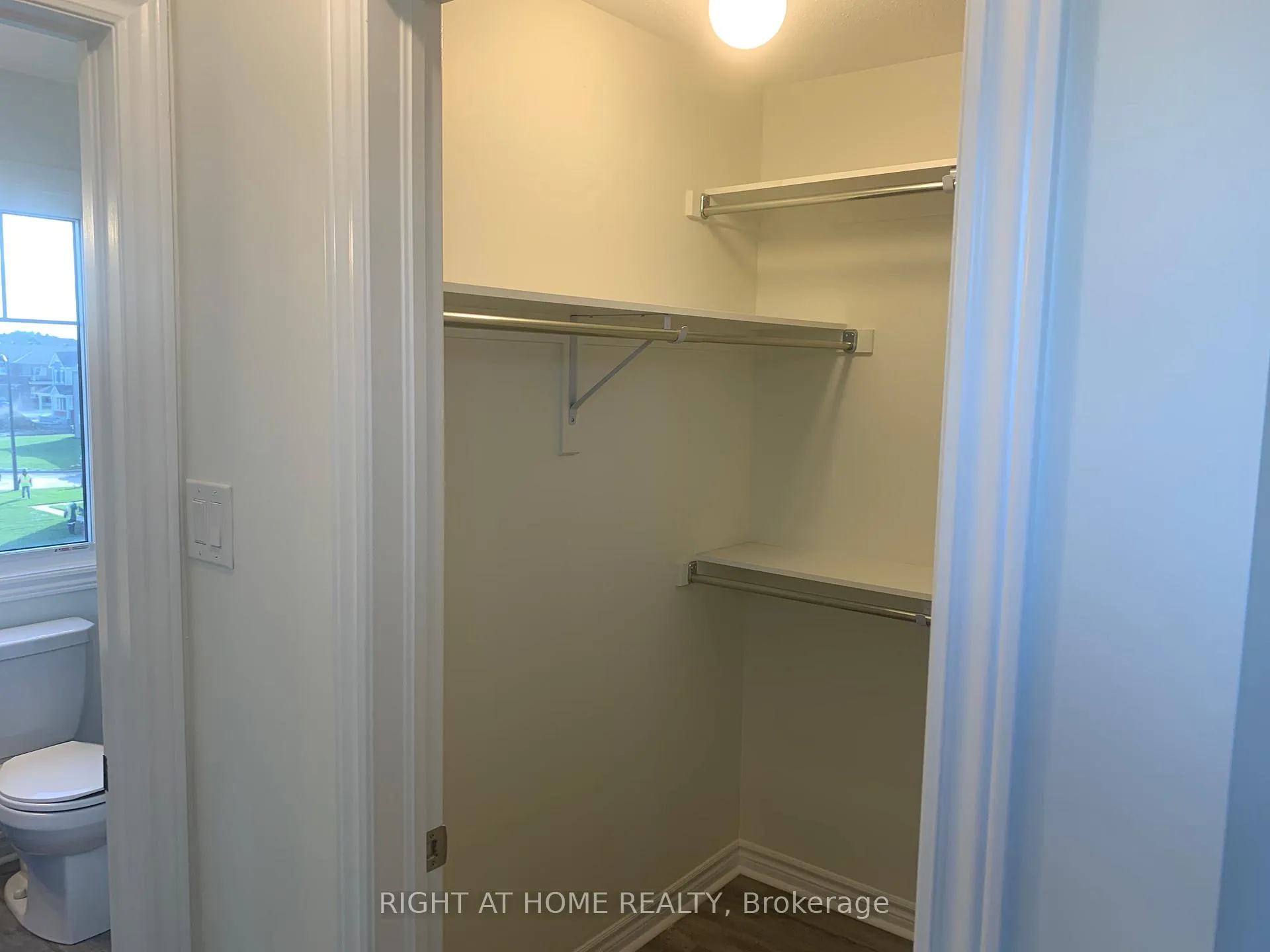 Photo 8 of 46 Squashberry Lane, Ottawa, Kanata - Emerald Meadows/Trailwest — HOMEH