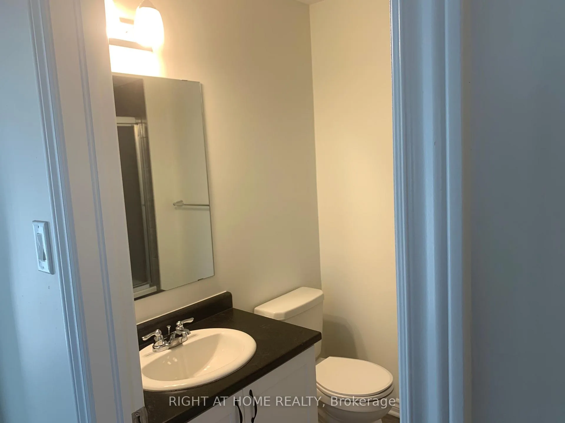 Photo 10 of 46 Squashberry Lane, Ottawa, Kanata - Emerald Meadows/Trailwest — HOMEH