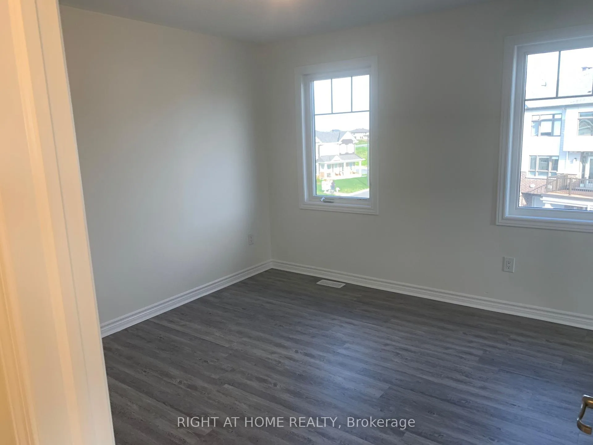 Photo 11 of 46 Squashberry Lane, Ottawa, Kanata - Emerald Meadows/Trailwest — HOMEH